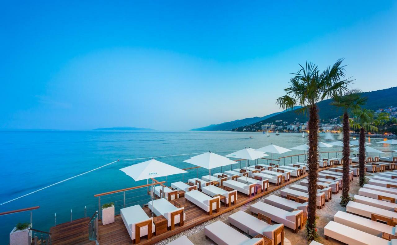 Deluxe Apartment Dora With A Private Parking, Terrace And See View Fiume Esterno foto